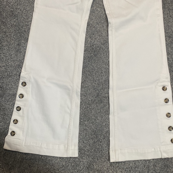 Pilcro and the Letterpress white denim. - Picture 2 of 6